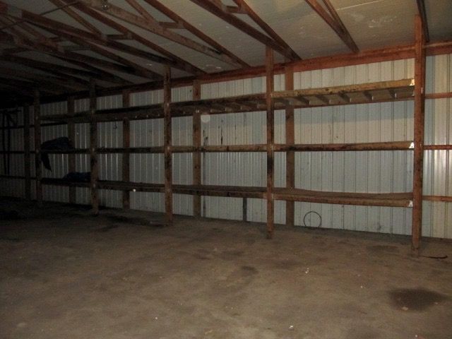 110 W Oak St, Benld, IL 62009
